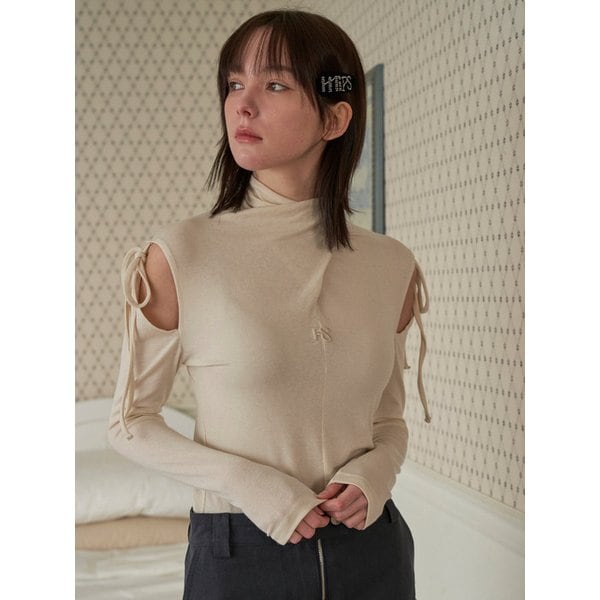 HALF TURTLE NECK TOP_IVORY