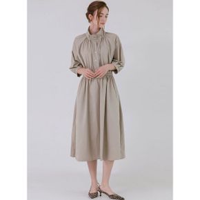하이넥 스트링 셔링 롱 원피스_P434254139