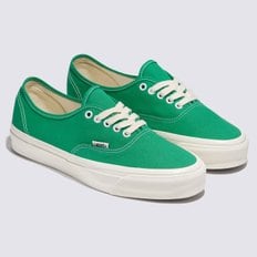 [ VANS ] VN000CW2CX1 MTE 어센틱 리이슈 그린