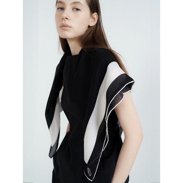 Lumiere Square Silk Scarf 90 - Black