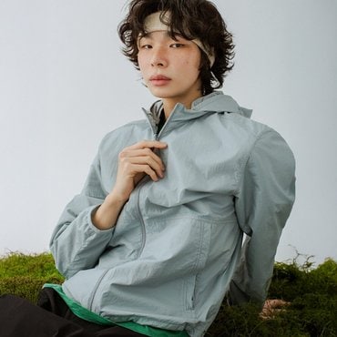 빈폴 [BEANPOLEKNAP] 리버서블 윈드브레이커 점퍼  스카이 블루 (BC5339N01Q)