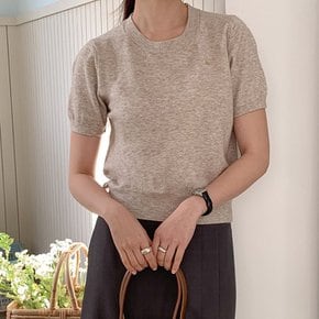 [옷자락] 여자 데일리룩 펜던트 라운드넥 봄반팔 무지 니트