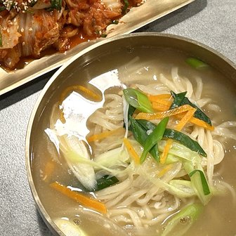  명동칼국수 5인분 세트(칼국수면1kg+소스5개)