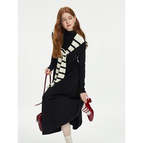 WD_High neck knit pleated dress