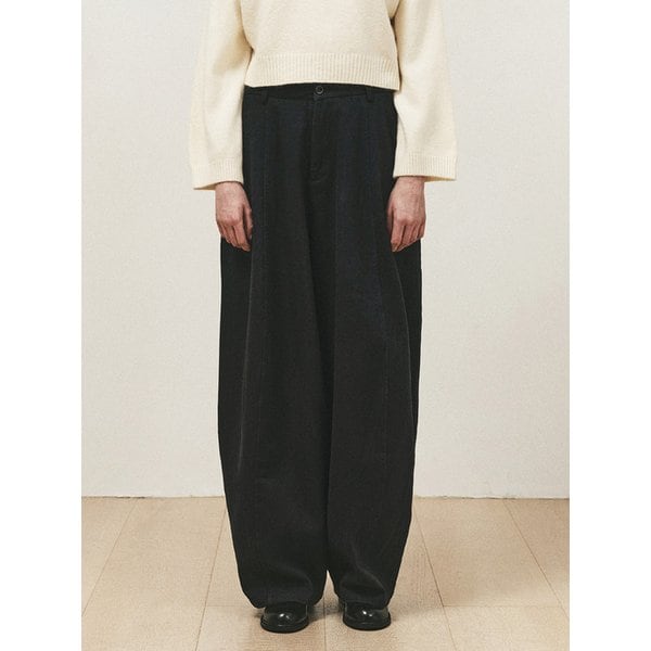 VOLUME CURVED LINE PANTS_NAVY