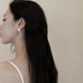 DIRR S EARRING