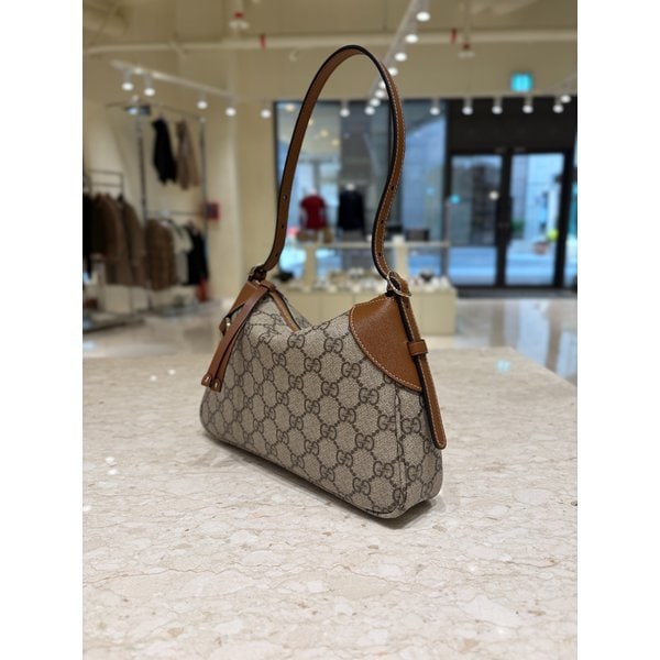 [부산점] 여성 엠블럼 스몰 숄더백 815218-FAEAA-9762