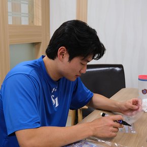 육선엽 선수 스포츠 야구 타투 스티커 응원용품 페이스 페인팅 건식 판박이