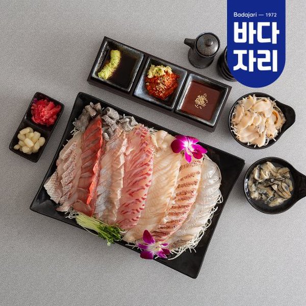 [당일배송]신선 모둠회 SET(소/중/대/특대)/활어회3-4종+해산물1-4종+매운탕재료+소스/쌈채소 일체 - SSG.COM