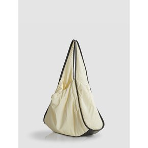 Hobo_IVORY (KISSES SHAPE)