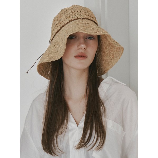 Tied raffia bucket hat
