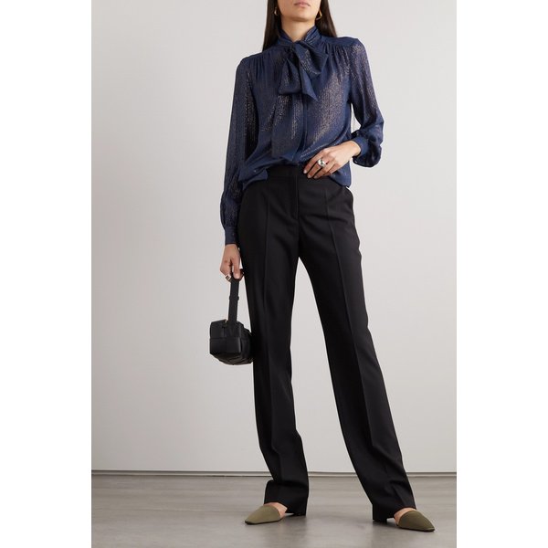 푸시 보우 핀스트라이프 메탈릭 실크 시폰 블라우스 네이비 1647597302310250