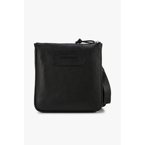 남성 텀블 레더 플랫 숄더백 A515332001000