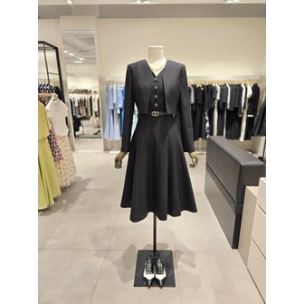 지고트 [파주점] 브이넥 크롭 재킷 + 플레어 원피스 세트 JR8A0OP842