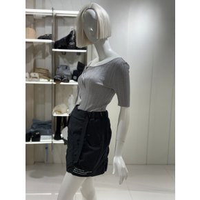 [파주점] 언발 홀터넥 슬림 골지 티셔츠 (EQ3KH760)