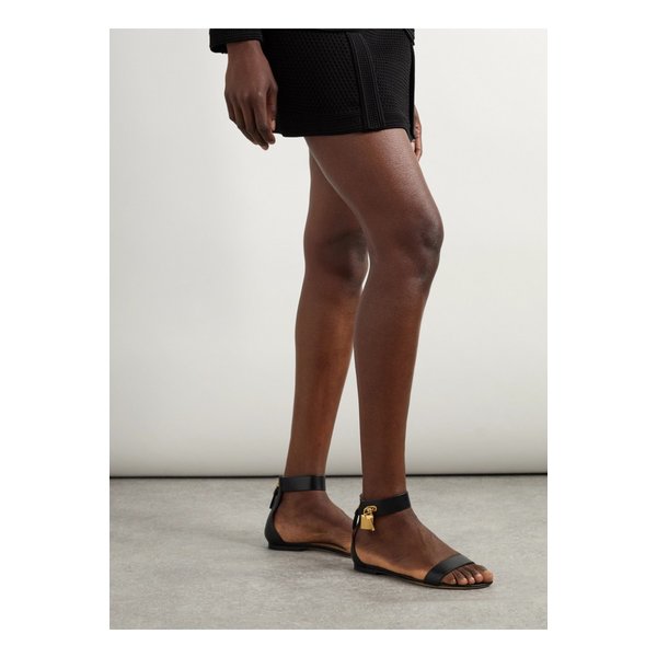 장식 가죽 샌들 블랙 1647597358487228