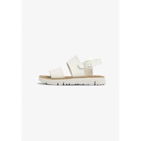 4351015 Camper ORUGA - Sandals weis