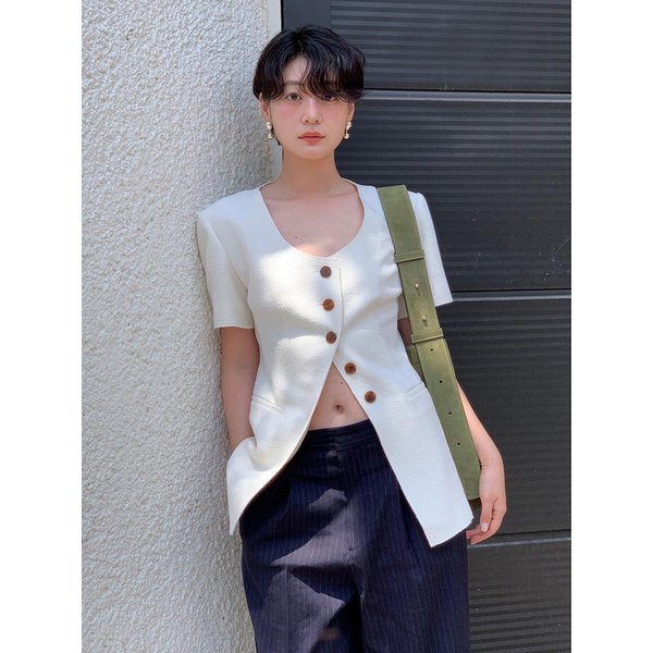 [단독][묵화 PICK][4차 리오더]SCOOP NECK SLIM FIT HALF SLEEVE JACKET_IVORY