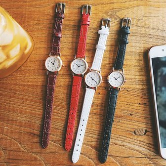 1. 심플 캐주얼 미..