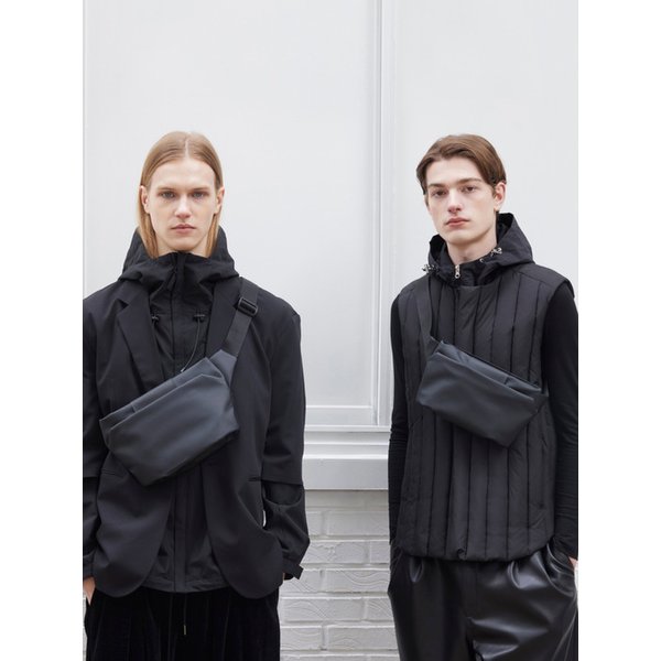 타오 M18 슬링백 크로스백 미니백 가방