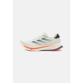 5140227 Adidas SUPERNOVA RISE - Road running shoes crystal jade/carbon/solar red