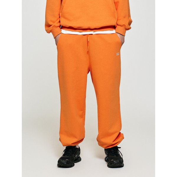 [여주점] ESSENTIAL BOX LOGO JOGGER