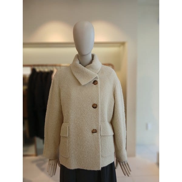 [여주점] 씨씨콜렉트 카울넥수리알파카숏코트 E254msg158