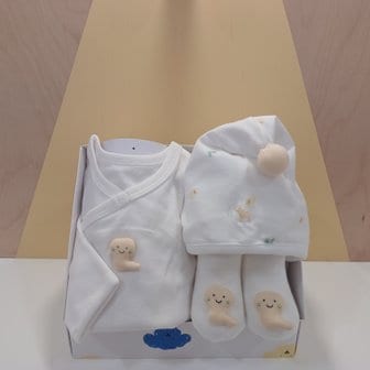 블루독베이비 WH)비비배내바디수트,모자,양말선물세트(44A70-040-01+45170-011-14)