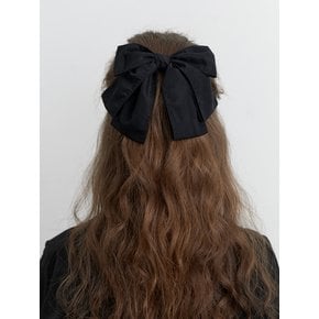 mandelina black ribbon pin