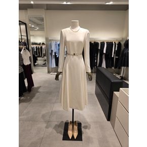 [파주점] 벨티드 스퀘어넥 플레어 원피스 JP8A0OP313