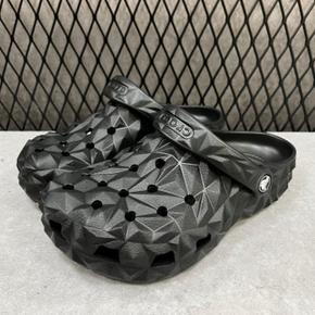 크록스 HC02 지오메트릭 클로그 GEOMETRIC CLOG 209563-001 (S14596260)