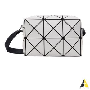 BAO ISSEY MIYAKE 24SS BB38AG661 11 (큐보이드 크로스바디 백)