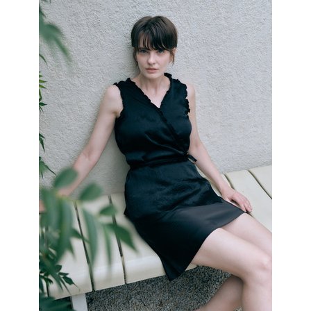 세이지 FLOA FRIL SATIN WRAP SLEEVELESS (2 COLORS)