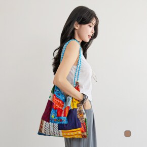 키치하고 유니크한 패치워크 숄더백 NKA62 BS 5_P427406934