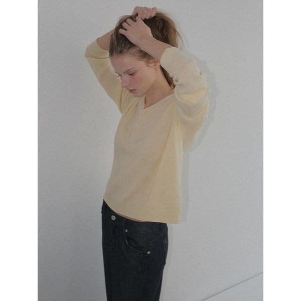 홀가먼트 울 브이넥 니트(Yellow)