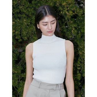 ouie OU869 half neck sleeveless knit (white)