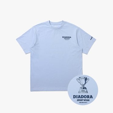 디아도라 [공식스토어] AIRTEX 트로피 반팔 티셔츠 SKY BLUE (D4221LRS49SKL)