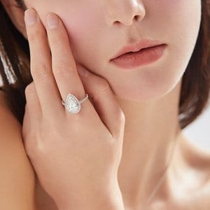 도로시 18k 헤일로 페어컷 랩 다이아몬드 3캐럿 반지(총 약 3.3CT)