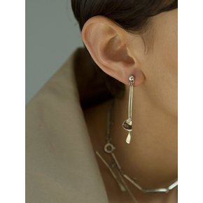 moving line earring