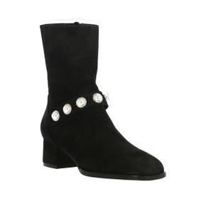 [스튜어트 와이츠먼] Ankle Boots SH002SPDBLK Black