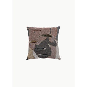 샵아모멘토 블레스 25FW Slit Cushion 3