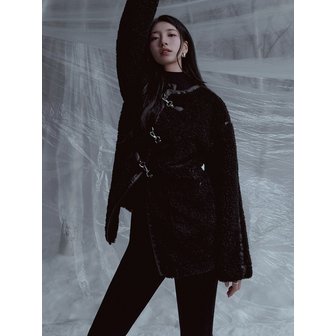 게스 [SUZY] 워싱 블랙 기모 뉴 슬림 스트레이트 YP4D3140