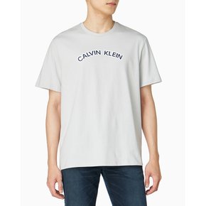남성 레귤러핏 커브 로고 반팔 티셔츠(4RB849G)