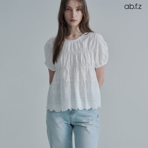 ab.f.z [ab.f.z/신상] 펀칭 레이스 셔링 반팔 블라우스 (AFZ5MB42A)