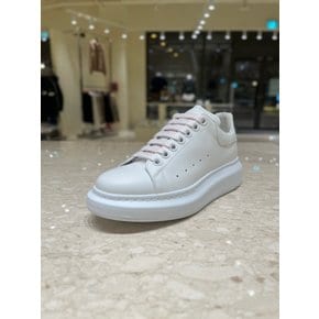 [부산점] 여성 오버솔 클래식 스니커즈 553770-WHGP0-9000