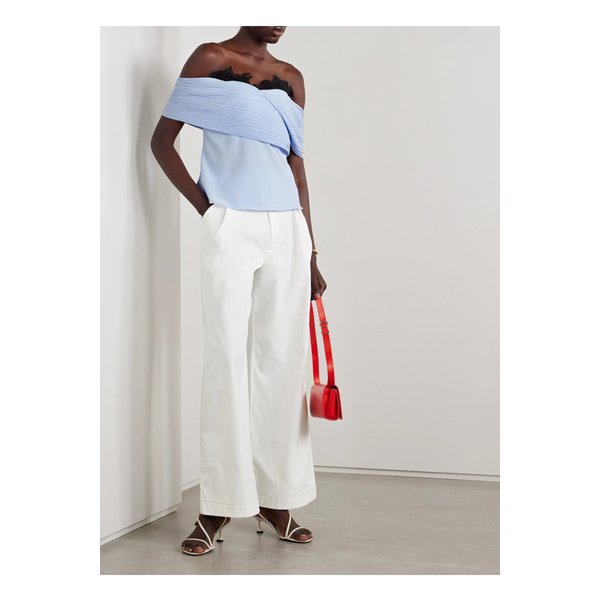 키카 바르가스 페넬로페 오프숄더 기퓌르 플리세 크레이프 드 신 탑 1647597349879332