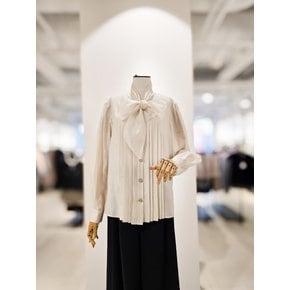 [파주점] [더아이잗컬렉션]타이 핀턱 라운드넥 블라우스 CS3B0BL411