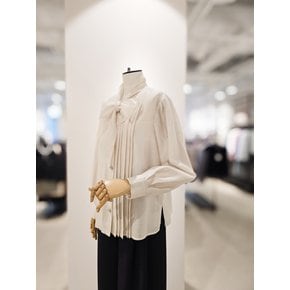 [파주점] [더아이잗컬렉션]타이 핀턱 라운드넥 블라우스 CS3B0BL411