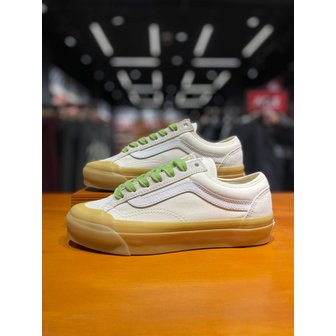 반스 [시흥점] 남녀공용 스니커즈 Lx 올드스쿨 136 (마쉬멜로우)(VN000SHMDWN)