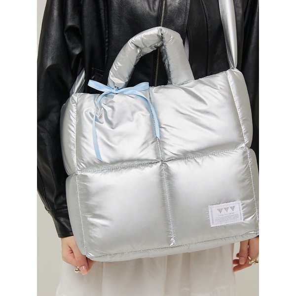 [리퍼브] 스퀘어 퀼팅 토트 크로스백 _ 실버